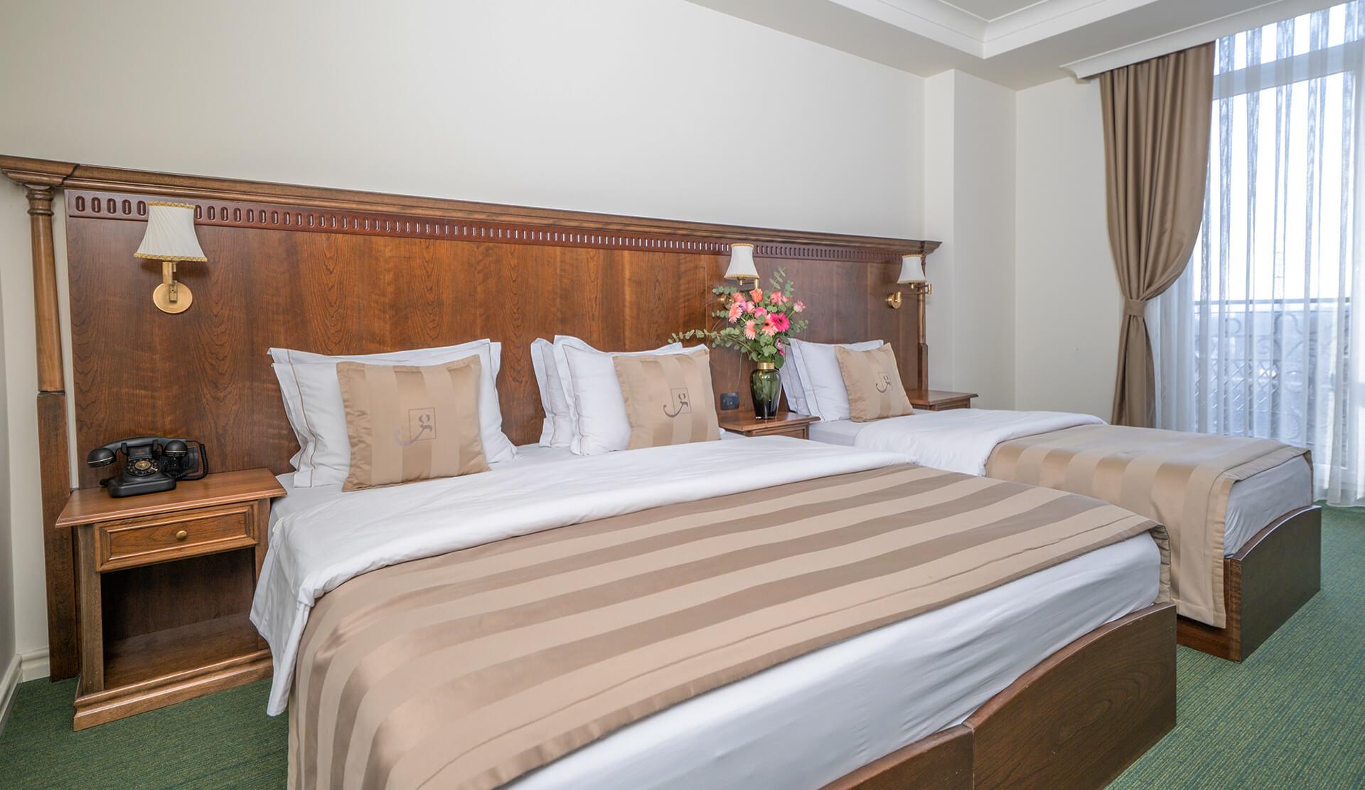 Hotel Garden Prishtinë Ngoại thất bức ảnh