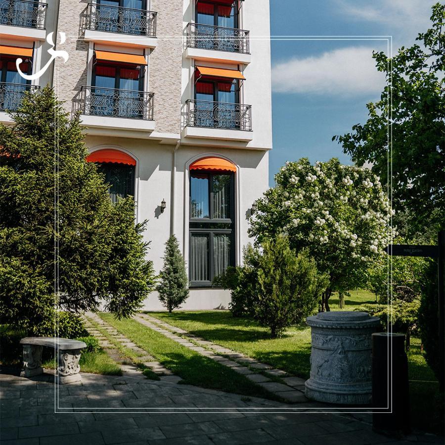 Hotel Garden Prishtinë Ngoại thất bức ảnh
