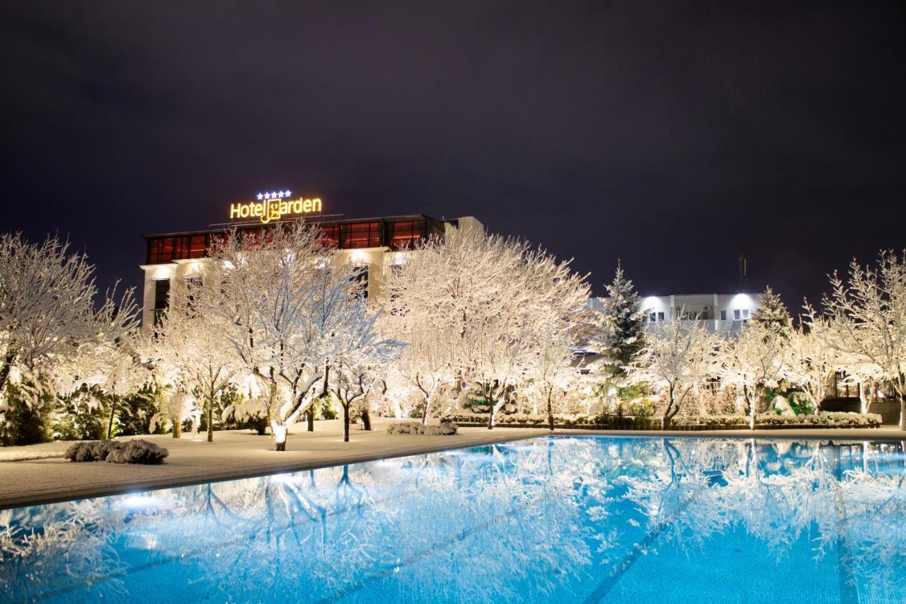 Hotel Garden Prishtinë Ngoại thất bức ảnh