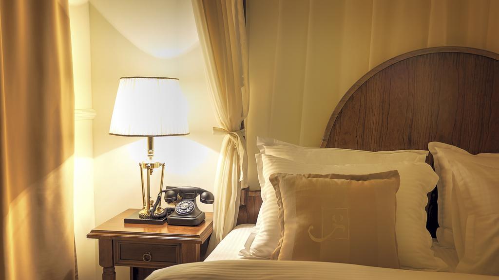 Hotel Garden Prishtinë Ngoại thất bức ảnh